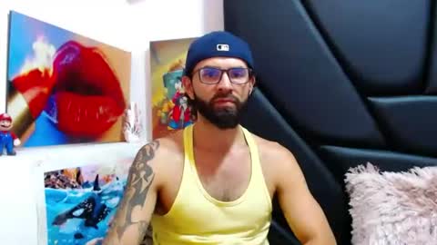 Snapshot of akiles_r chatting on 07.06.26 akiles online show from 07.06.26