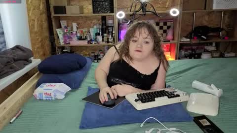 Natalie online show from 12.23.25