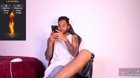 Snapshot of akira_tattoo chatting on 02.04.25 Akira online show from 02.04.25
