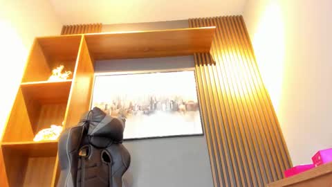 Alahia Rodriguez online show from 01.11.26