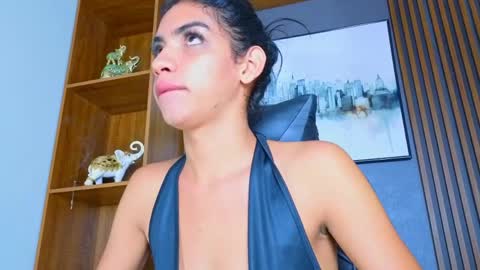 Snapshot of alahia__rodriguez chatting on 05.19.26 Alahia Rodriguez online show from 05.19.26