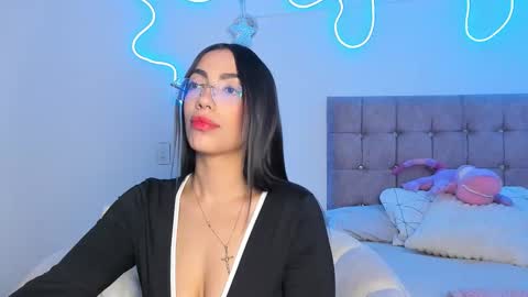 Alaia Alegria online show from 03.13.26