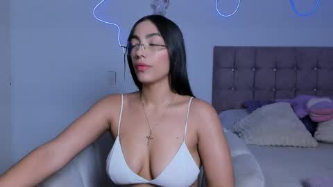 Snapshot of alaia_alegria chatting on 05.03.26 Alaia Alegria online show from 05.03.26