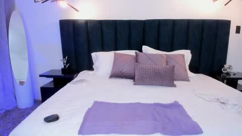 Snapshot of alaiia7 chatting on 02.04.26 Alaia online show from 02.04.26