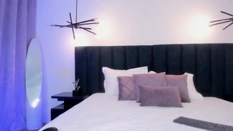 Snapshot of alaiia7 chatting on 02.09.26 Alaia online show from 02.09.26