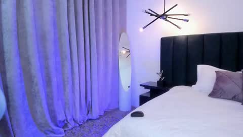 Snapshot of alaiia7 chatting on 02.11.26 Alaia online show from 02.11.26