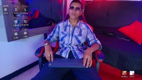 Snapshot of alan_colthon chatting on 05.20.26 alan_colthon online show from 05.20.26