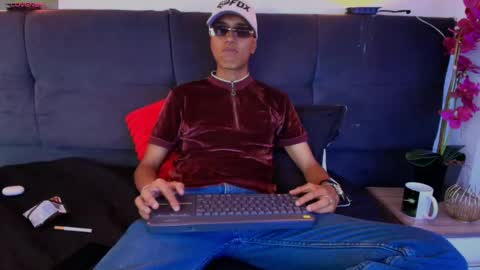 Snapshot of alan_colthon chatting on 05.21.26 alan_colthon online show from 05.21.26