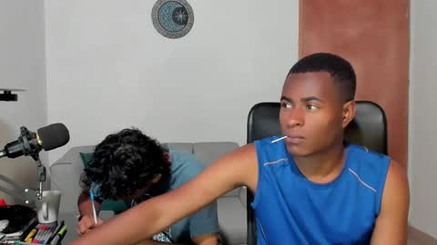 Alan and Criss - WE JUST FRIENDS WITH BENEFITS BOTH VERS online show from 02.11.26