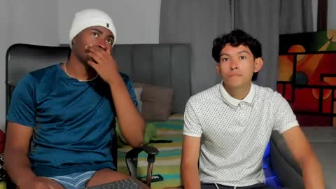 Snapshot of alan_scot chatting on 04.23.26 Alan and Criss - WE JUST FRIENDS WITH BENEFITS BOTH VERS online show from 04.23.26