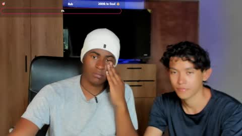 Snapshot of alan_scot chatting on 05.21.26 Alan and Criss - WE JUST FRIENDS WITH BENEFITS BOTH VERS online show from 05.21.26