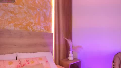 alana_2916 online show from 10.11.25