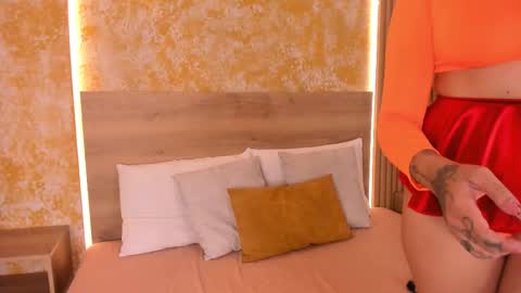 alana_2916 online show from 12.22.25