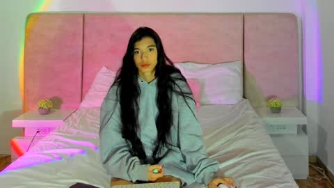 Snapshot of alana__get chatting on 01.02.25 online show from 01.02.25