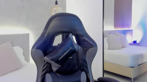 Snapshot of alana_dantes chatting on 06.09.26 M E L I online show from 06.09.26