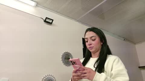 Maeve  online show from 09.16.25