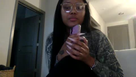 Snapshot of alanaaheartttt chatting on 11.09.25 alanaaheartttt online show from 11.09.25