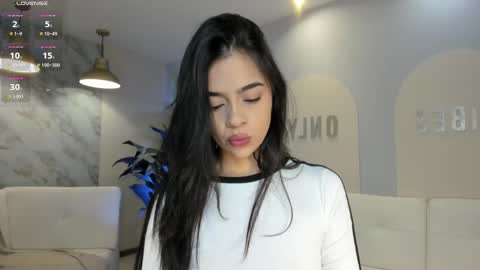 Alana online show from 09.15.25