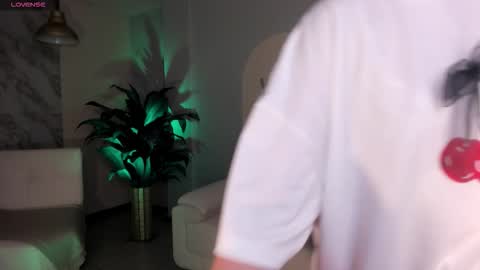 Alana online show from 09.16.25