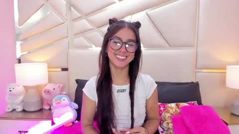 Snapshot of alanajones1 chatting on 12.06.24 alana online show from 12.06.24