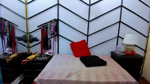 Alana online show from 01.16.25