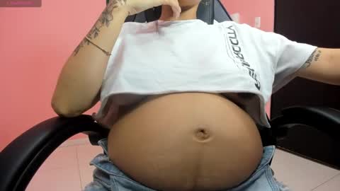 Snapshot of alanapetterson chatting on 12.19.24 alanapetterson online show from 12.19.24