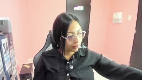 Snapshot of alanapetterson chatting on 01.30.25 alanapetterson online show from 01.30.25