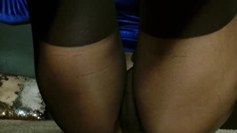 Snapshot of alanna_gold chatting on 10.25.25 Alanna online show from 10.25.25