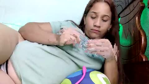 Snapshot of alannahank chatting on 01.07.25 Alannahank online show from 01.07.25