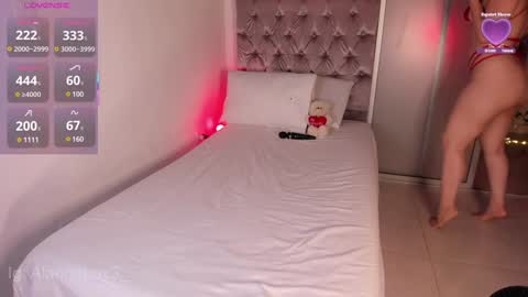 Snapshot of alannalove__ chatting on 02.03.25 Alanna online show from 02.03.25