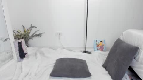 Alanna Cute Russell online show from 02.26.25