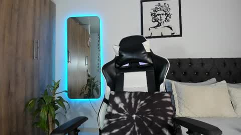 alannaughty_ online show from 05.14.26
