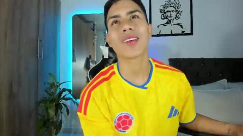 alannaughty_ online show from 06.11.26