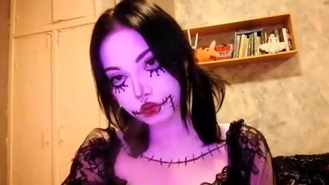 Im Katrina online show from 10.29.25