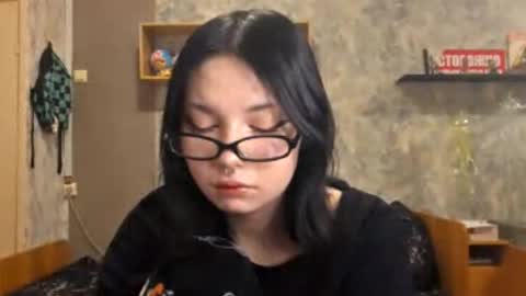 Im Katrina online show from 12.20.25