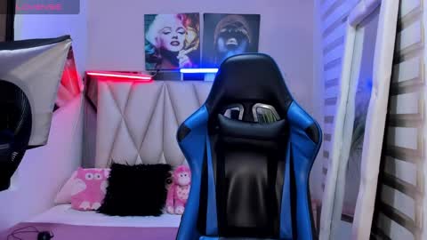 Snapshot of ale_noah_xxx chatting on 12.15.24 ale_noah_xxx online show from 12.15.24