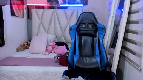 Snapshot of ale_noah_xxx chatting on 01.11.25 ale_noah_xxx online show from 01.11.25