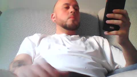 Snapshot of aleeexxxx4u chatting on 06.17.26 aleeexxxx4u online show from 06.17.26