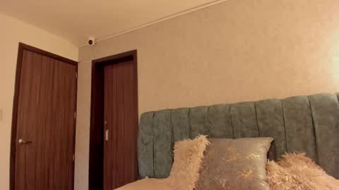 Aleera online show from 03.23.26