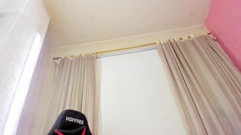 Aleja Hill online show from 12.18.24