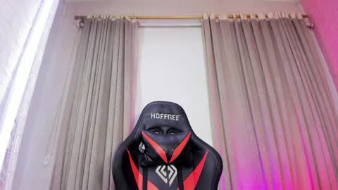 Aleja Hill online show from 04.07.26