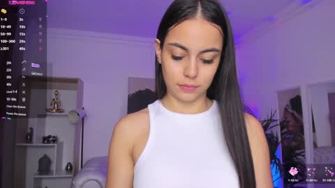 Alejandra online show from 02.05.25