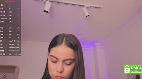 Alejandra online show from 10.04.25