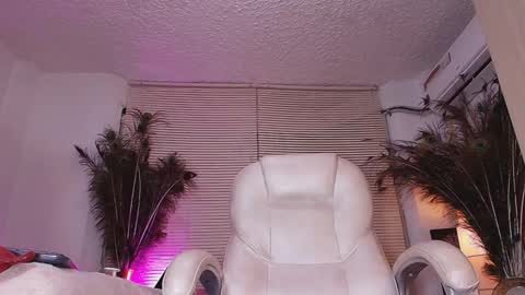 Alejandra online show from 02.17.25