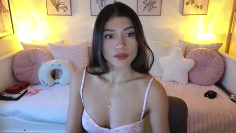 Snapshot of alejandhra chatting on 11.28.25 Alejandhra online show from 11.28.25
