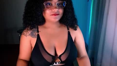 Snapshot of alejandra_conde chatting on 12.12.24 Alejandra online show from 12.12.24