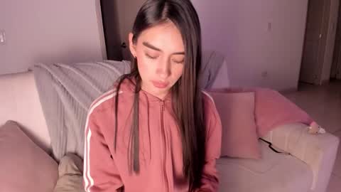 alejandraaa_ online show from 12.19.25
