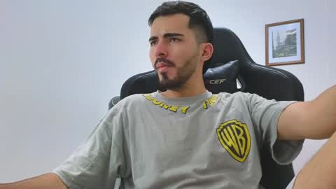 alejandroo_7 online show from 01.08.25