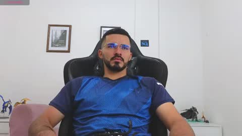 alejandroo_7 online show from 10.14.25