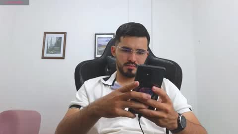 alejandroo_7 online show from 11.10.25